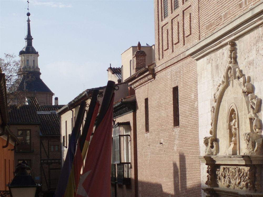 Miguel De Cervantes Alcala de Henares Exterior photo