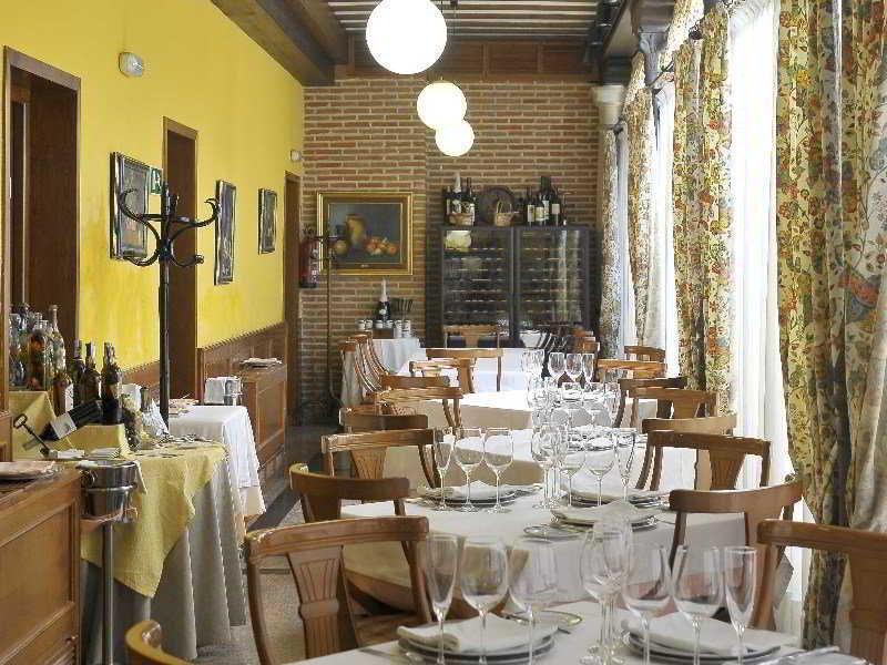 Miguel De Cervantes Alcala de Henares Exterior photo